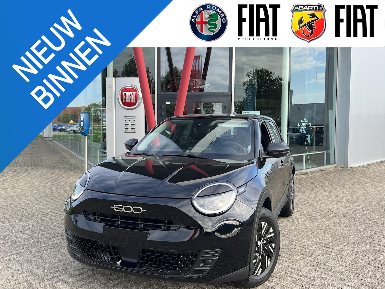 Fiat 600 - 1.2 Hybrid Pop | Automaat | Carplay | LED koplampen | Parkeersensoren - AutoWereld.nl