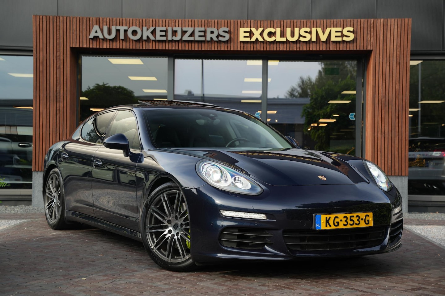 Porsche Panamera - 3.0 S E-Hybrid | 416 PK | Origineel Nederlands | NAP | 3.0 V6 | Luchtvering - AutoWereld.nl