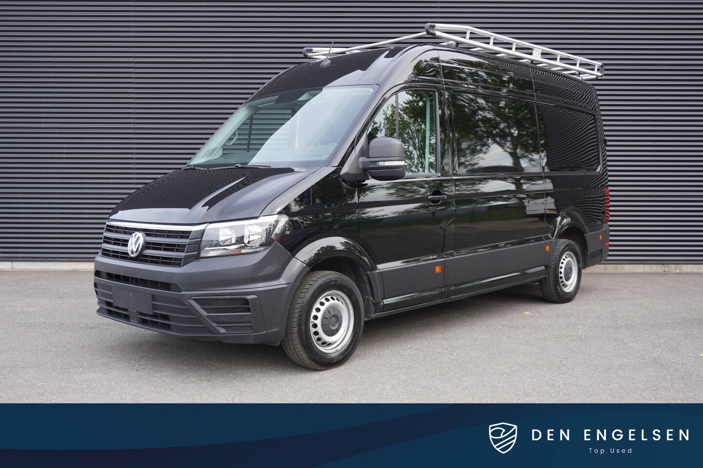 Volkswagen Crafter - 140pk L3H3/L2H2 Navigatie Airco Apple Carplay Imperiaal Werkplaats inrichting 3-Zits - AutoWereld.nl