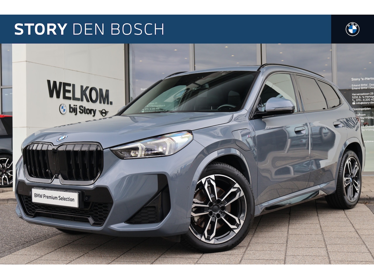 BMW X1 - xDrive30e M Sport Automaat / Panoramadak / Sportstoelen / M Adaptief onderstel / Comfort A - AutoWereld.nl