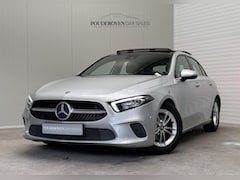 Mercedes-Benz A-klasse - 200 Premium / PANO / NL Auto / DealerOH / Camera / Navi / StoelVW / Keurige staat