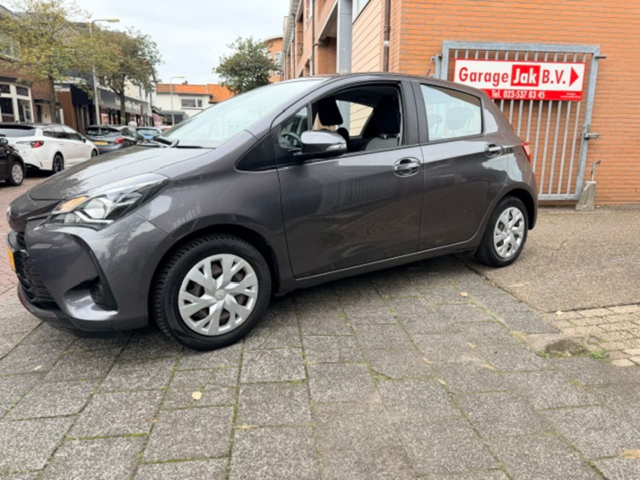 Toyota Yaris - 1.5 VVT-i 111pk 5D - AutoWereld.nl