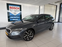 Skoda Octavia Combi - 1.4 TSI iV PHEV Business Edition Carplay / stuur verwarming /