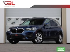 BMW X1 - xDrive25e High Executive | SOH 86% | Panoramadak | Afneembare trekhaak
