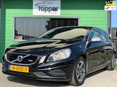 Volvo V60 - 1.6 T3 R-Design|2e Eigenaar|Automaat|Navigatie|Climatronic|CruiseControl|