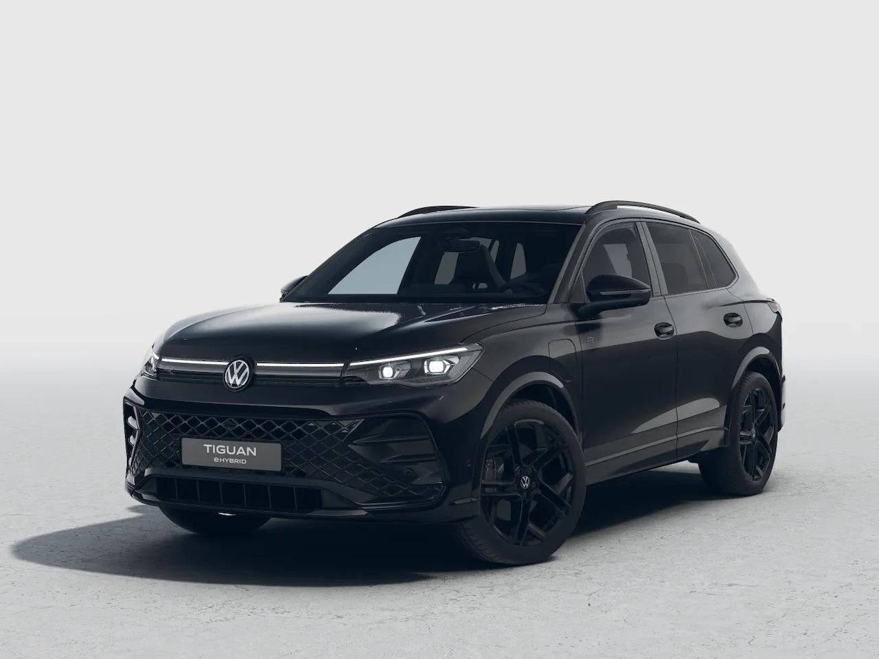 Volkswagen Tiguan - R-Line Edition 1.5 eHybrid 272 PK | Lederen interieur | Voorstoel elektrisch verstelbaar | - AutoWereld.nl