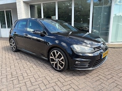 Volkswagen Golf - 1.4 TSI Highline / 2X R Line