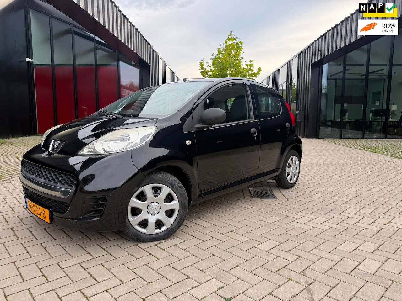 Peugeot 107 - 1.0-12V XR Airco 1e Eig 5drs NL Auto NAP - AutoWereld.nl