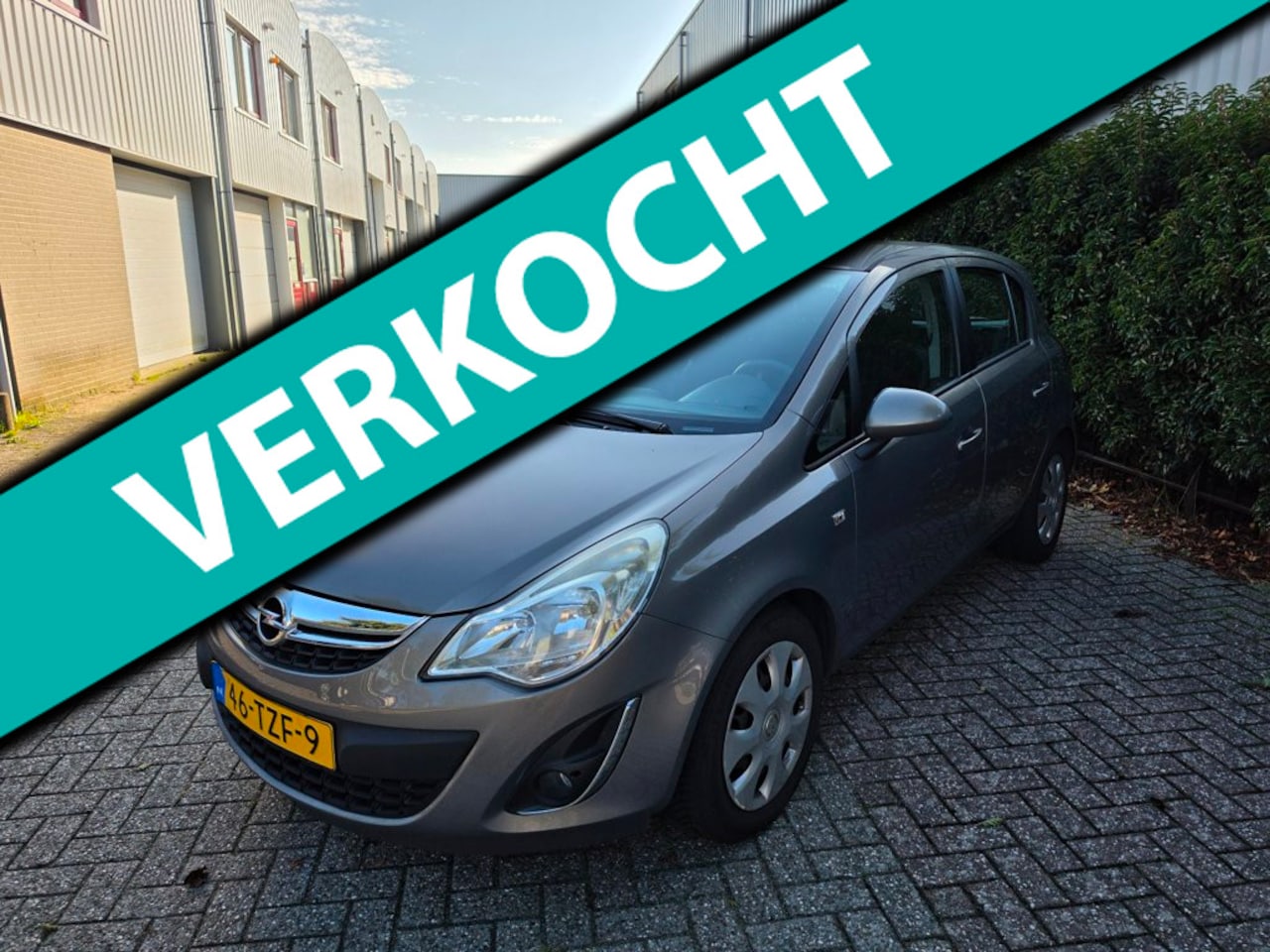 Opel Corsa - 1.4-16V Anniversary Edition 1e eigenaar - AutoWereld.nl