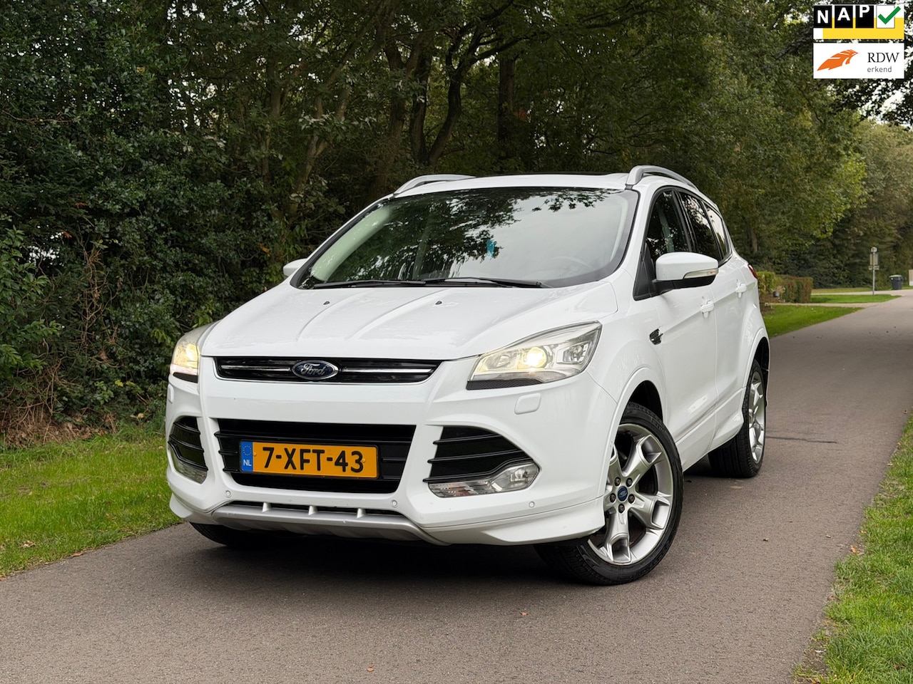 Ford Kuga - 1.6 Titanium Plus 4WD | Pano + Keyless + Camera Nu € 9.975,-!!! - AutoWereld.nl