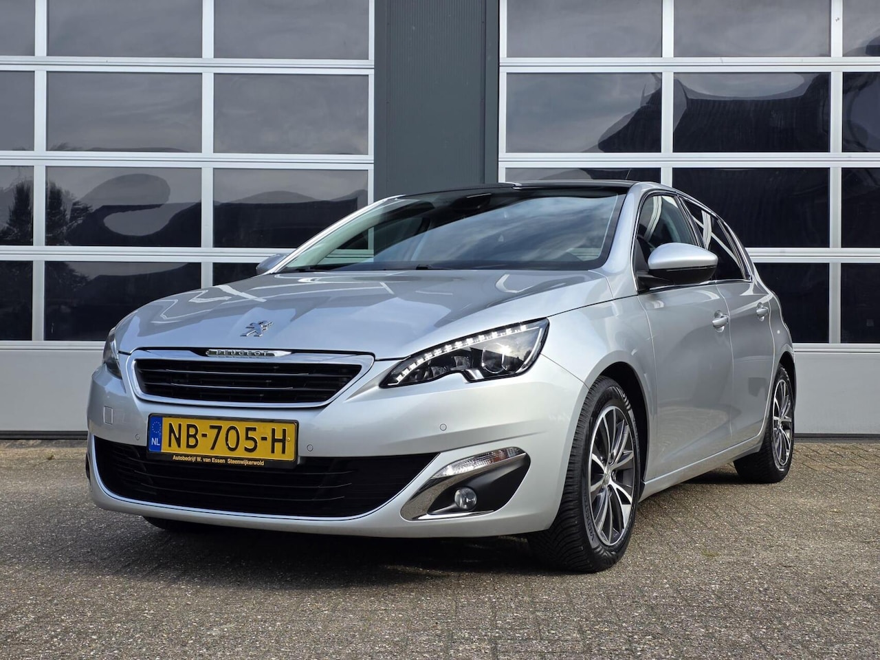 Peugeot 308 - 1.2 PureTech Blue Lease Premium 1.2 PureTech Blue Lease Premium - AutoWereld.nl