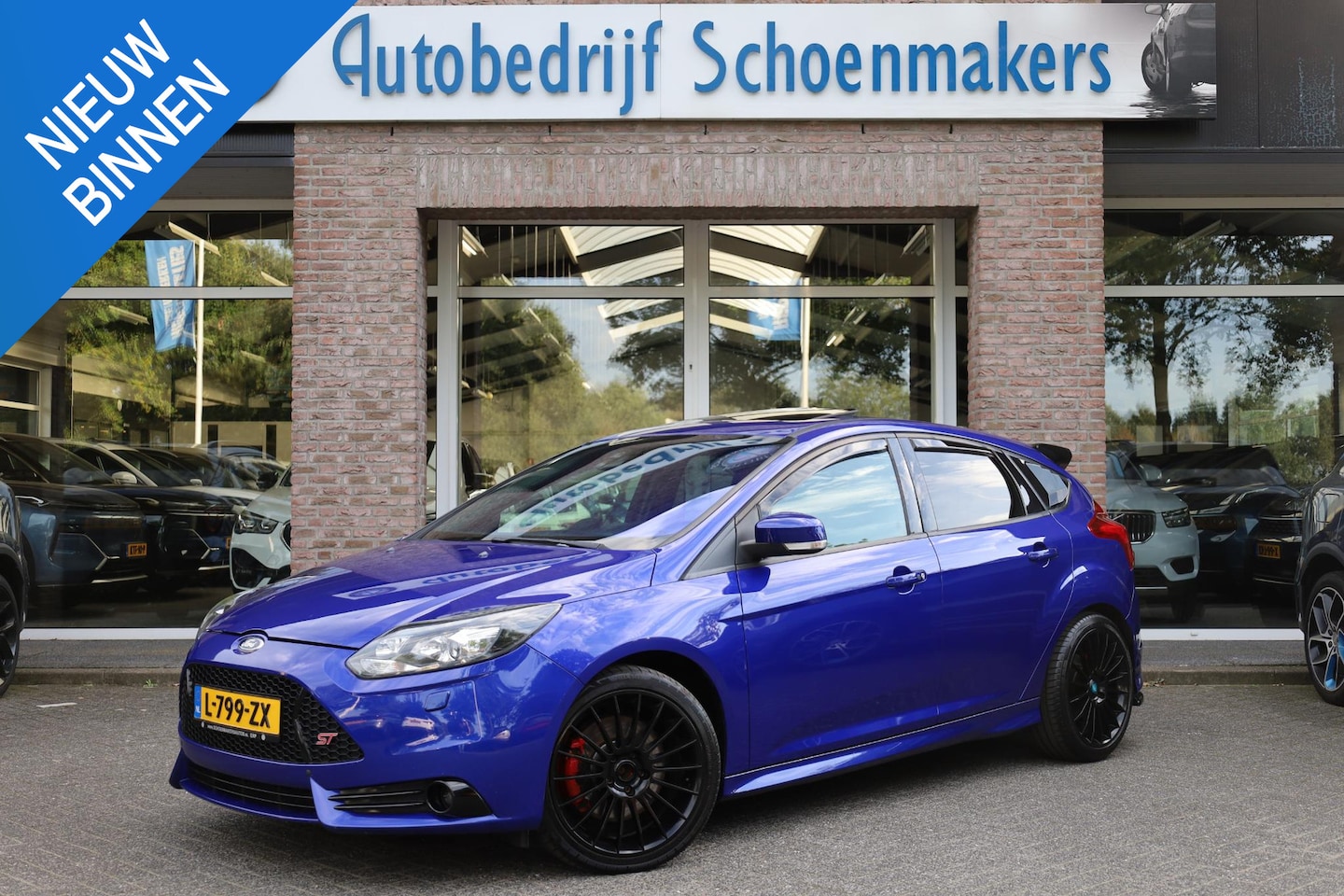 Ford Focus - 2.0 EcoBoost ST-3 RECARO PANO STOELVERW. ELEC.STOELEN ZWARTE-HEMEL LEER CRUISE PDC 18''LMV - AutoWereld.nl