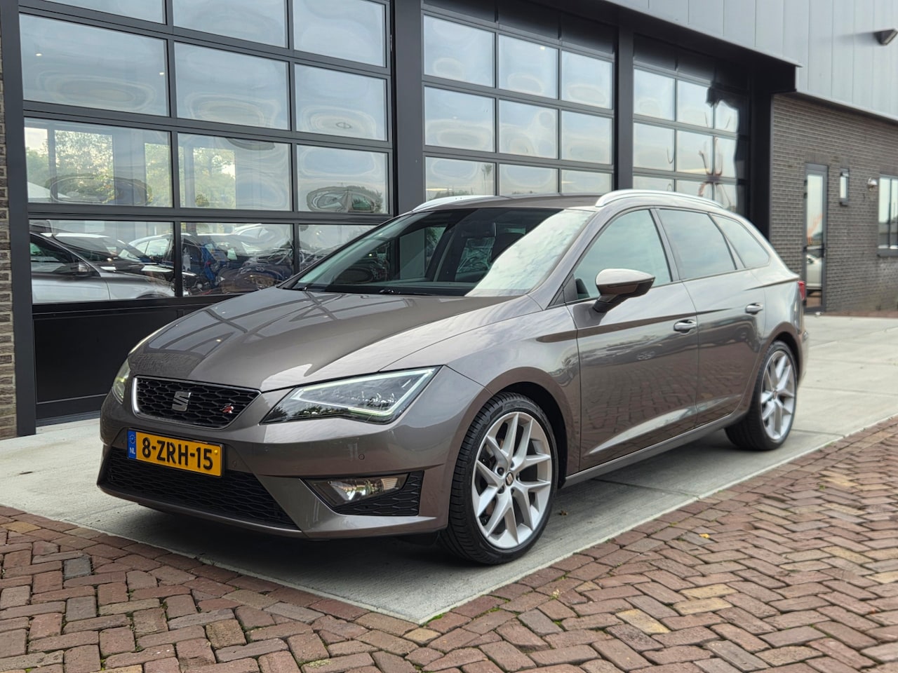 SEAT Leon ST - 1.4 TSI 150 PK ACT FR Dynamic | Trekhaak | LED - AutoWereld.nl