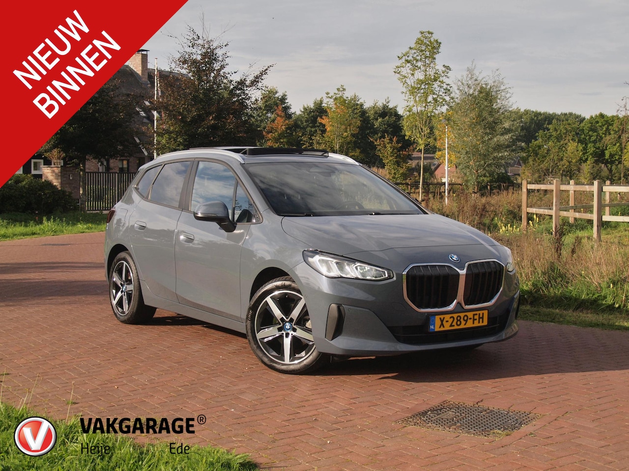 BMW 2-serie Active Tourer - 225e xDrive | Panoramadak | Harman Kardon | Camera| Sfeerverlichting | NL-Auto | - AutoWereld.nl
