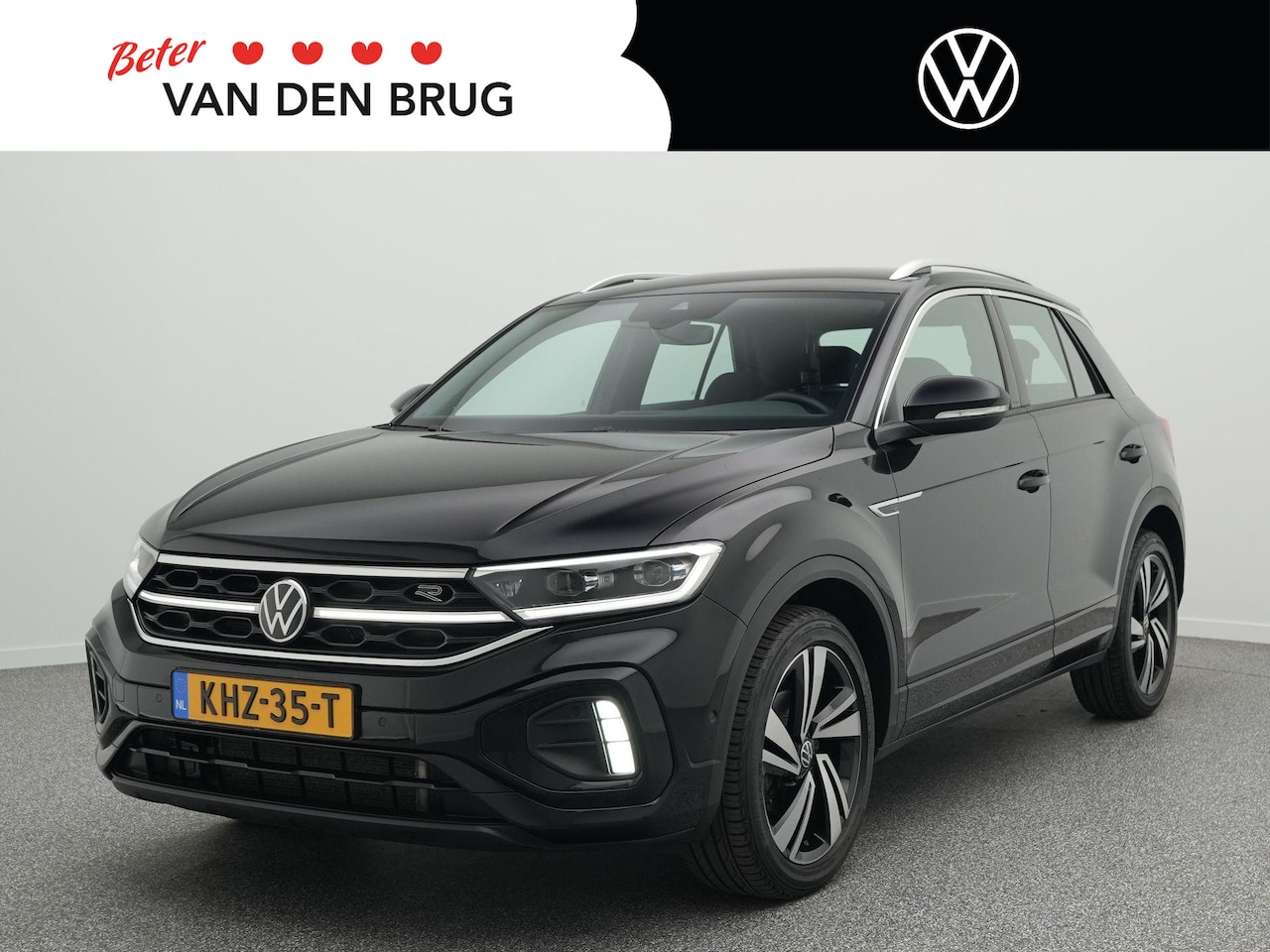 Volkswagen T-Roc - R-Line 1.5 TSI 150 PK Automaat | Stoelverwarming | Achteruitrijcamera | Trekhaak | Adaptie - AutoWereld.nl