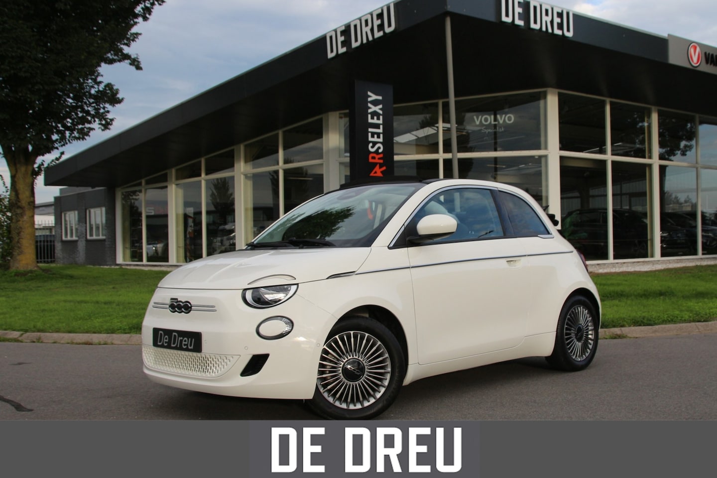 Fiat 500 C - Urban 42 kWh | CAMERA | STOELVERW | DODE HOEK - AutoWereld.nl