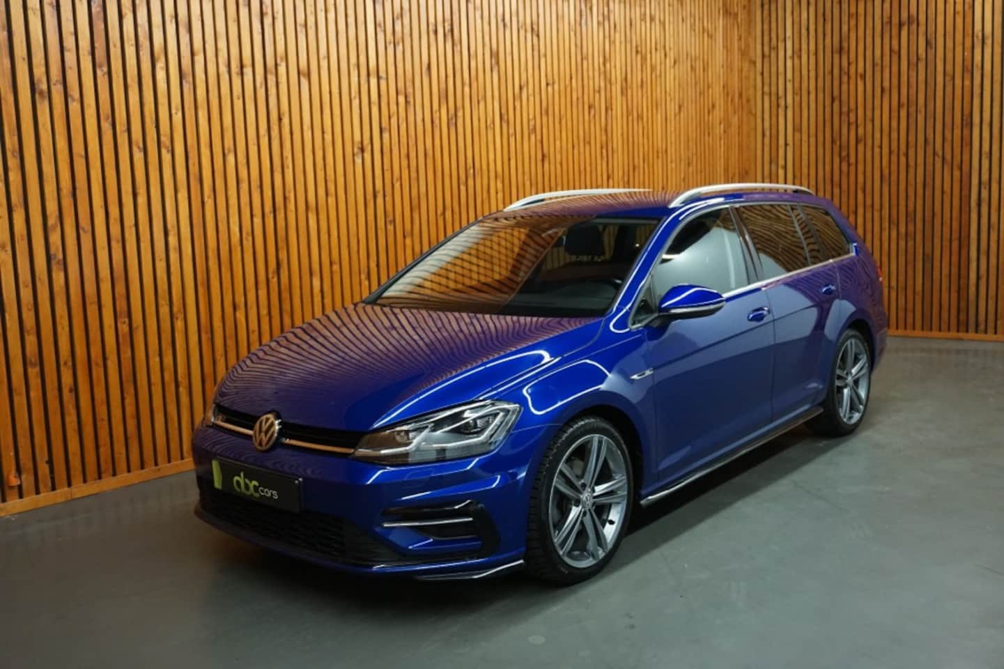 Volkswagen Golf - 1.5 TSI HIGHLINE BUSINESS R-LINE - AutoWereld.nl