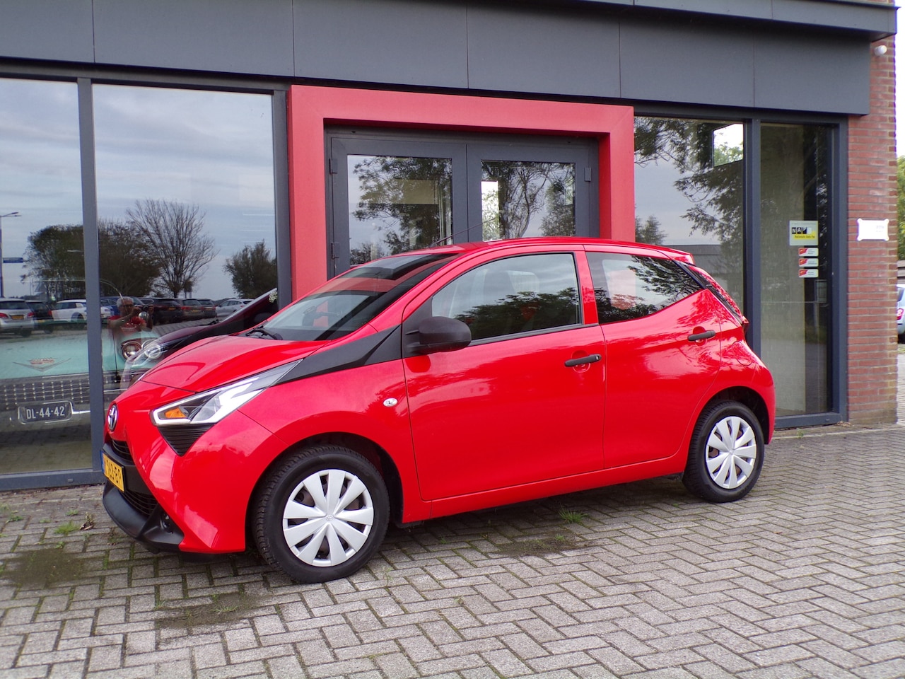 Toyota Aygo - 1.0 VVT-i x-fun Airco Cruise NAP! - AutoWereld.nl