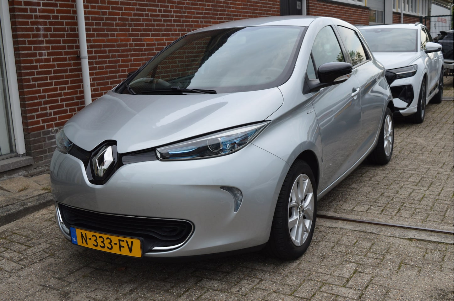 Renault Zoe - R110 Iconic 41 kWh Huuraccu, geen risico - AutoWereld.nl