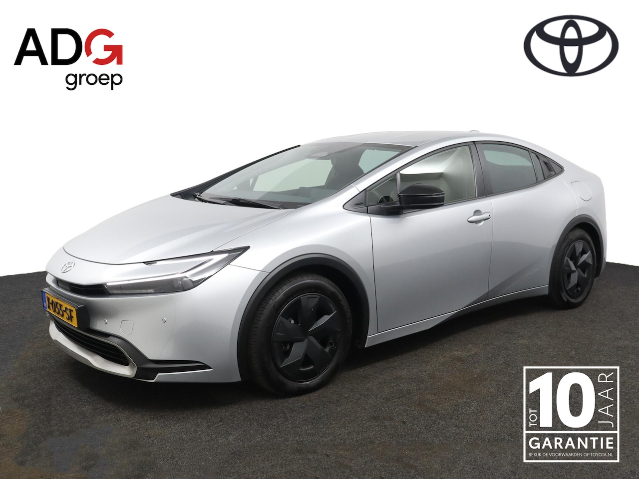 Toyota Prius - 2.0 Plug-in Dynamic | Dode Hoek Detectie | Stoelverwarming | Parkeersensoren | Achteruitri - AutoWereld.nl