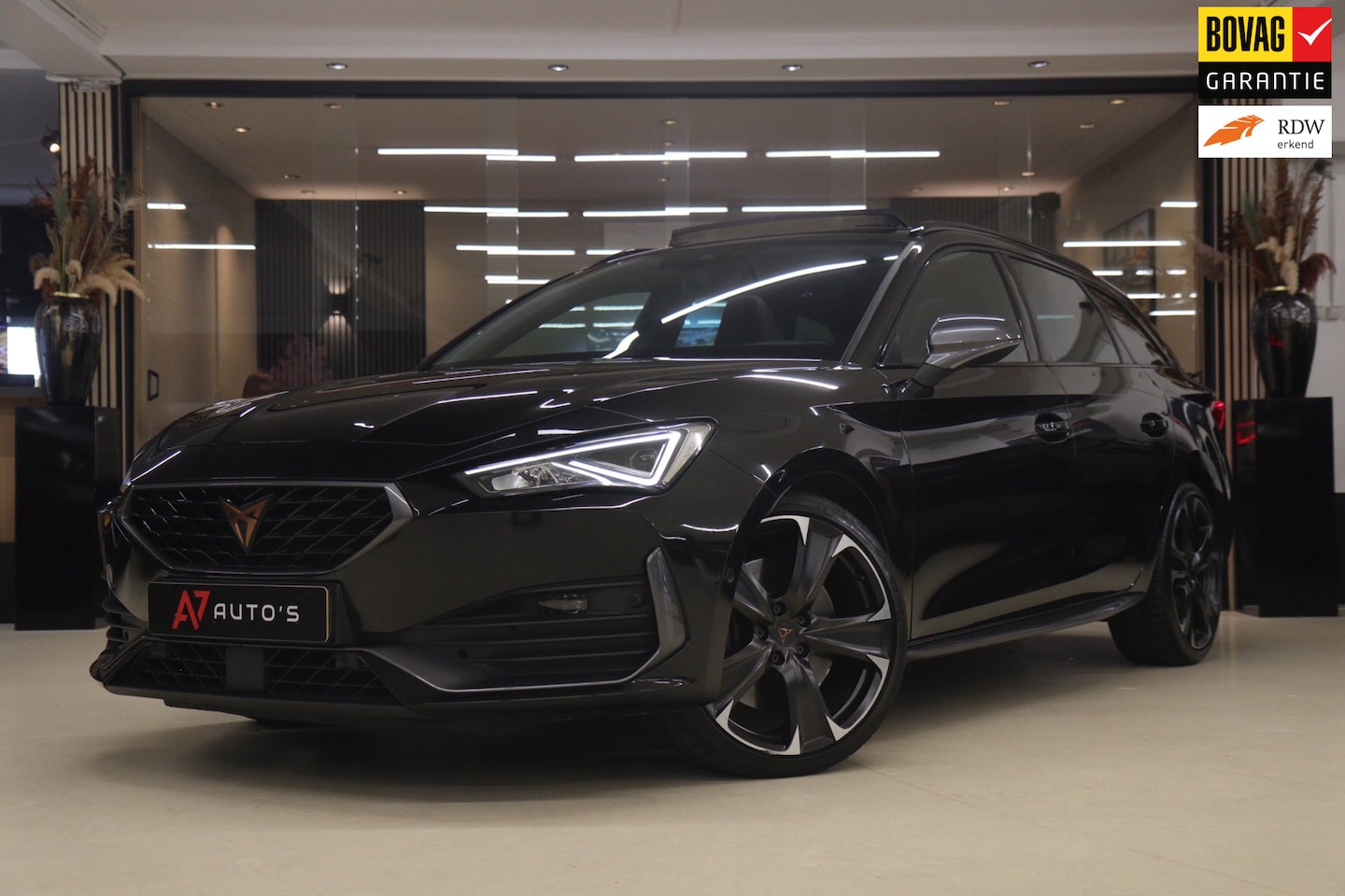 CUPRA Leon - CUPRA SP 2.0 TSI 311 pk PANO/CARPLAY/MEM/KEYLESS/VOL - AutoWereld.nl