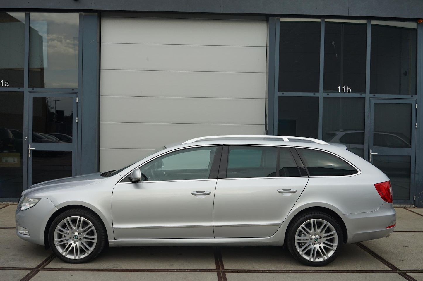 Skoda Superb Combi - 2.0 TSI Elegance Business Line 2.0 TSI Elegance Business Line - AutoWereld.nl