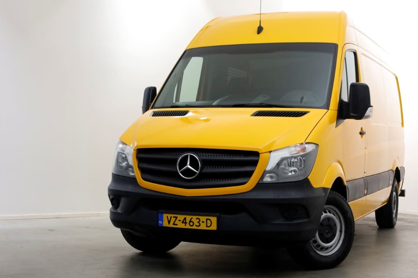 Mercedes-Benz Sprinter - 314 CDI 143pk Euro6 L2H2 7G Automaat Airco/Trekhaak 2800kg 08-2016 - AutoWereld.nl