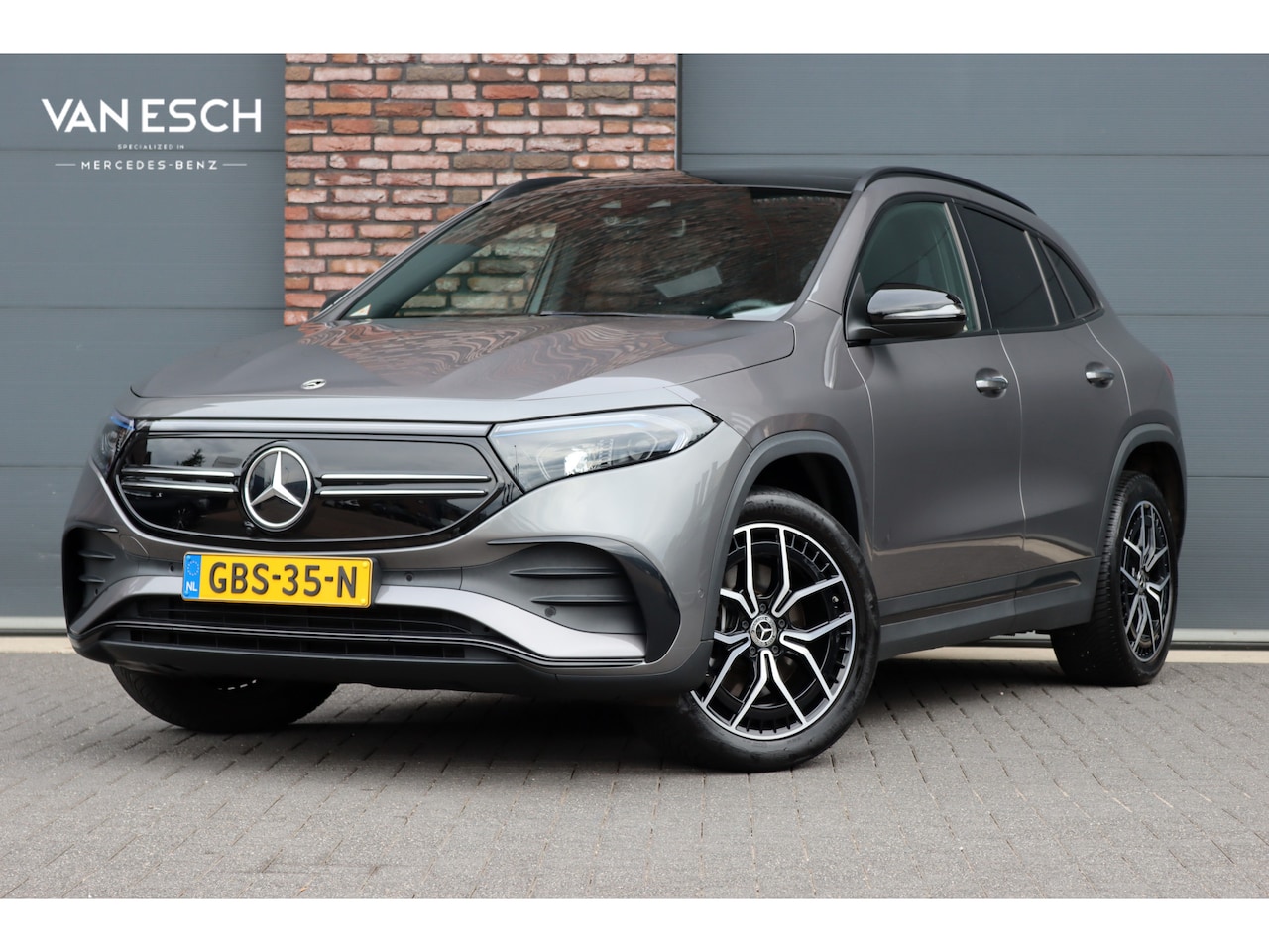Mercedes-Benz EQA - 250 Sport Edition 67 kWh | Panoramadak | Trekhaak | Widescreen | Keyless Go | Camera | Dod - AutoWereld.nl