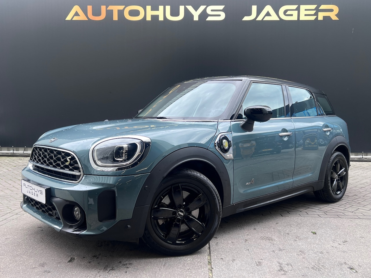 MINI Countryman - 1.5 Cooper S E ALL4 Untamed Edition - Pano H/K Memory Acc Carplay - AutoWereld.nl