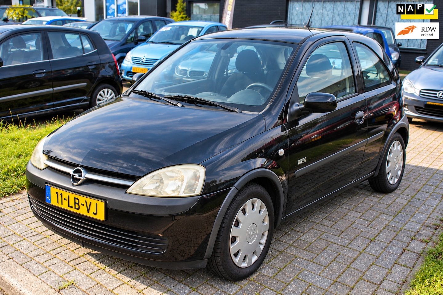 Opel Corsa - 1.2-16V Njoy Trekhaak Elec ramen Centr. deur vergr. NAP APK Zuinig - AutoWereld.nl