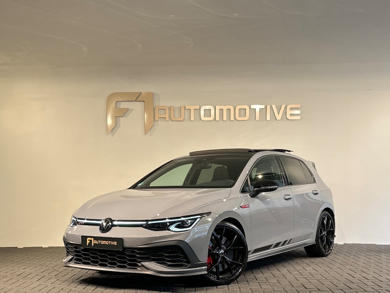 Volkswagen Golf - 2.0 TSI GTI Clubsport Pano|H/K|Nürburg|Keyless|ACC - AutoWereld.nl