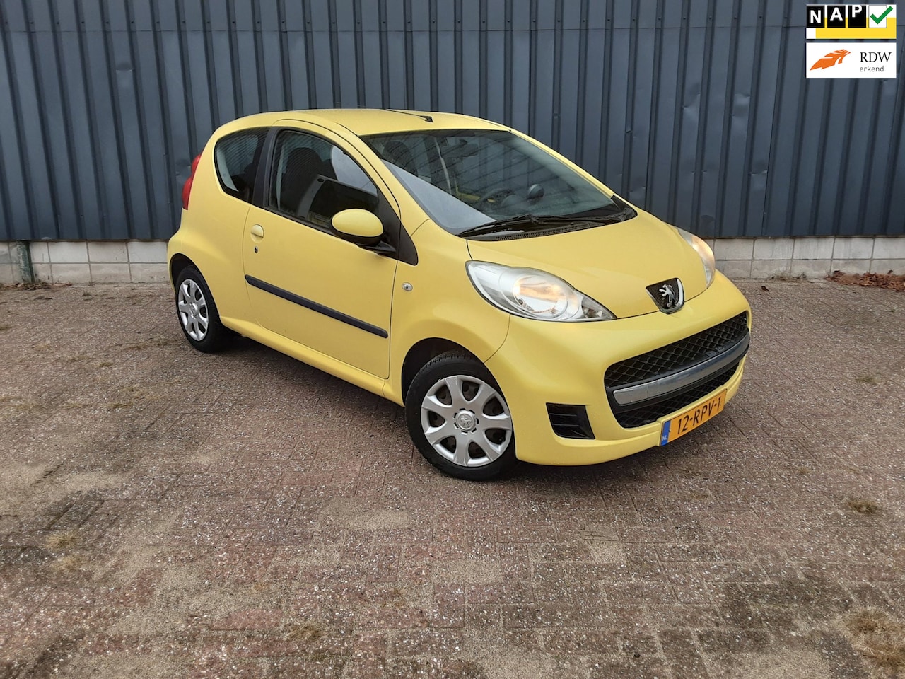 Peugeot 107 - 1.0-12V XS 1.0-12V XS - AutoWereld.nl