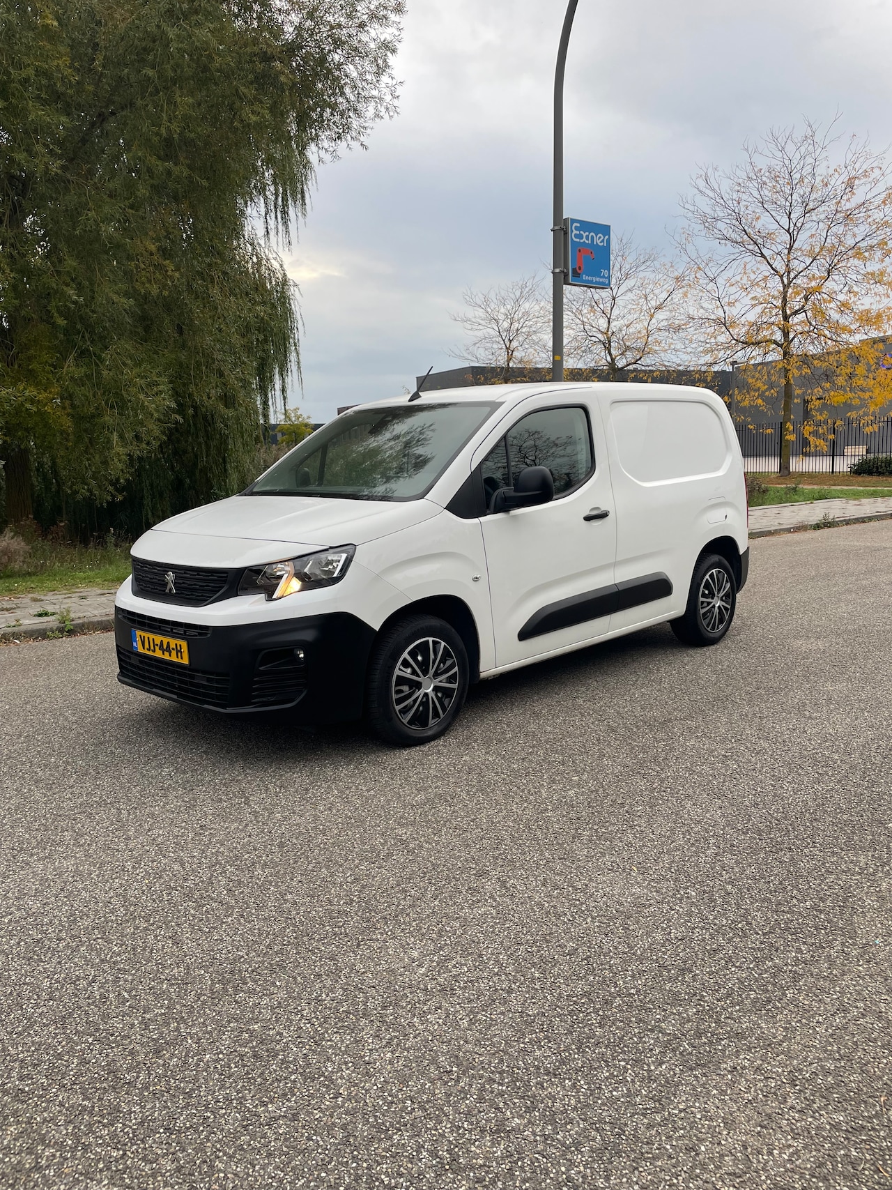 Peugeot Partner - 1.5 BlueHDI Premium - AutoWereld.nl