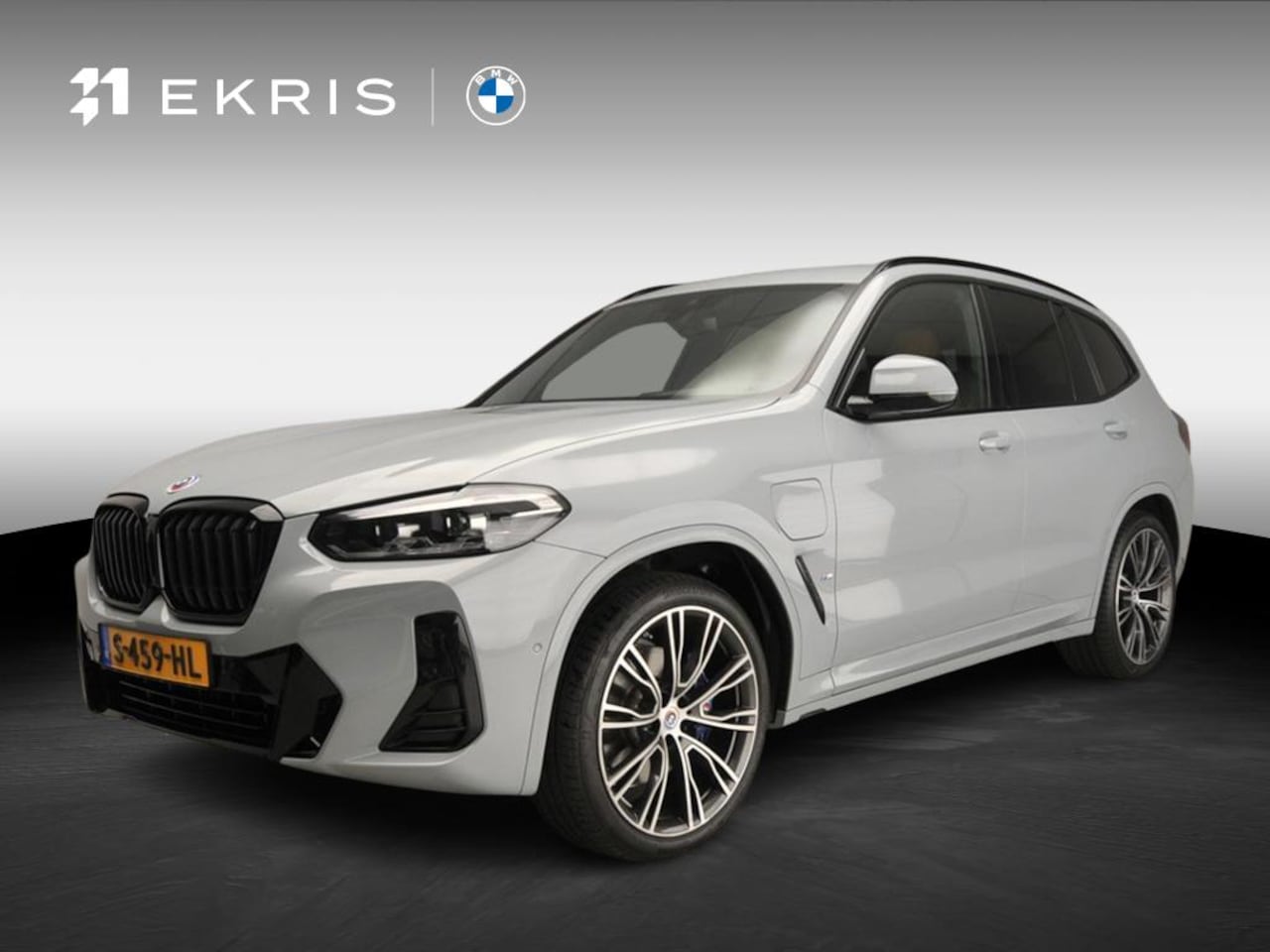 BMW X3 - xDrive30e | M-Sportpakket | LED | Leder | HUD | Trekhaak | Keyles go | Stoelverwarming | E - AutoWereld.nl