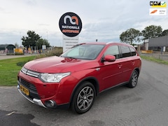 Mitsubishi Outlander - | 2015 | 2.0 PHEV Limited Edition X-Line | Automaat | Export en Handel | APK
