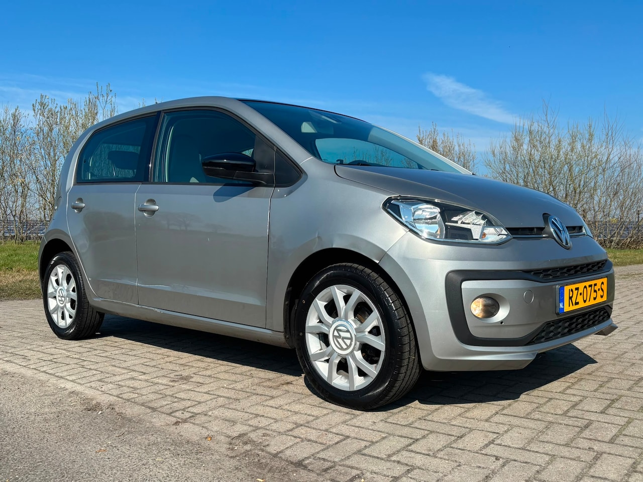 Volkswagen Up! - 1.0 BMT high up! - AutoWereld.nl