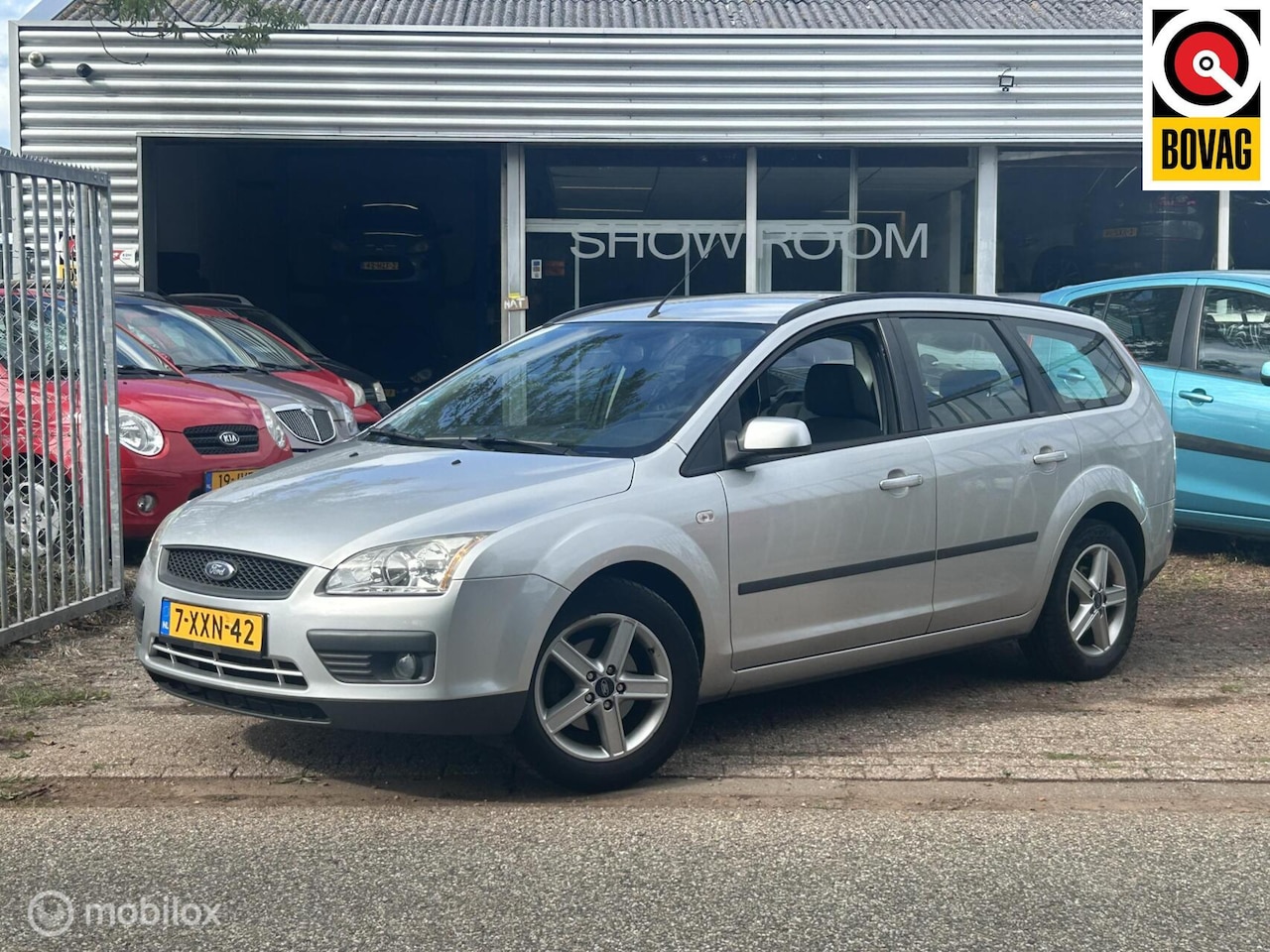 Ford Focus Wagon - 1.6-16V Futura| CarPlay | INRUIL KOOPJE! - AutoWereld.nl