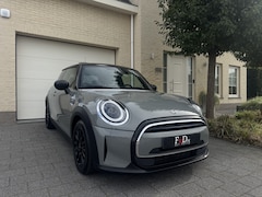 MINI 3-Deurs - 1.5 Cooper Facelift Panoramadak Carplay SportLeder Keyless Navi Led Camera Pdc