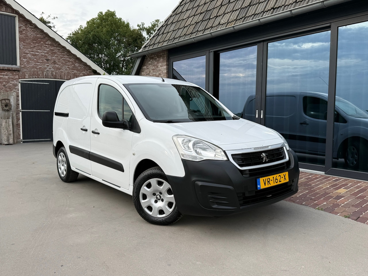 Peugeot Partner - 120 1.6 HDi L1 Nieuwe Distributie 94255KM - AutoWereld.nl