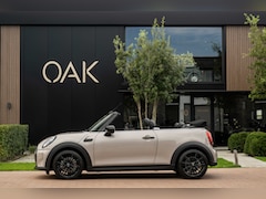 MINI Cabrio - 1.5 Cooper Classic Aut. | Navigatie | Leder | PDC | Black Pack | 16"LM | Rooftop Grey