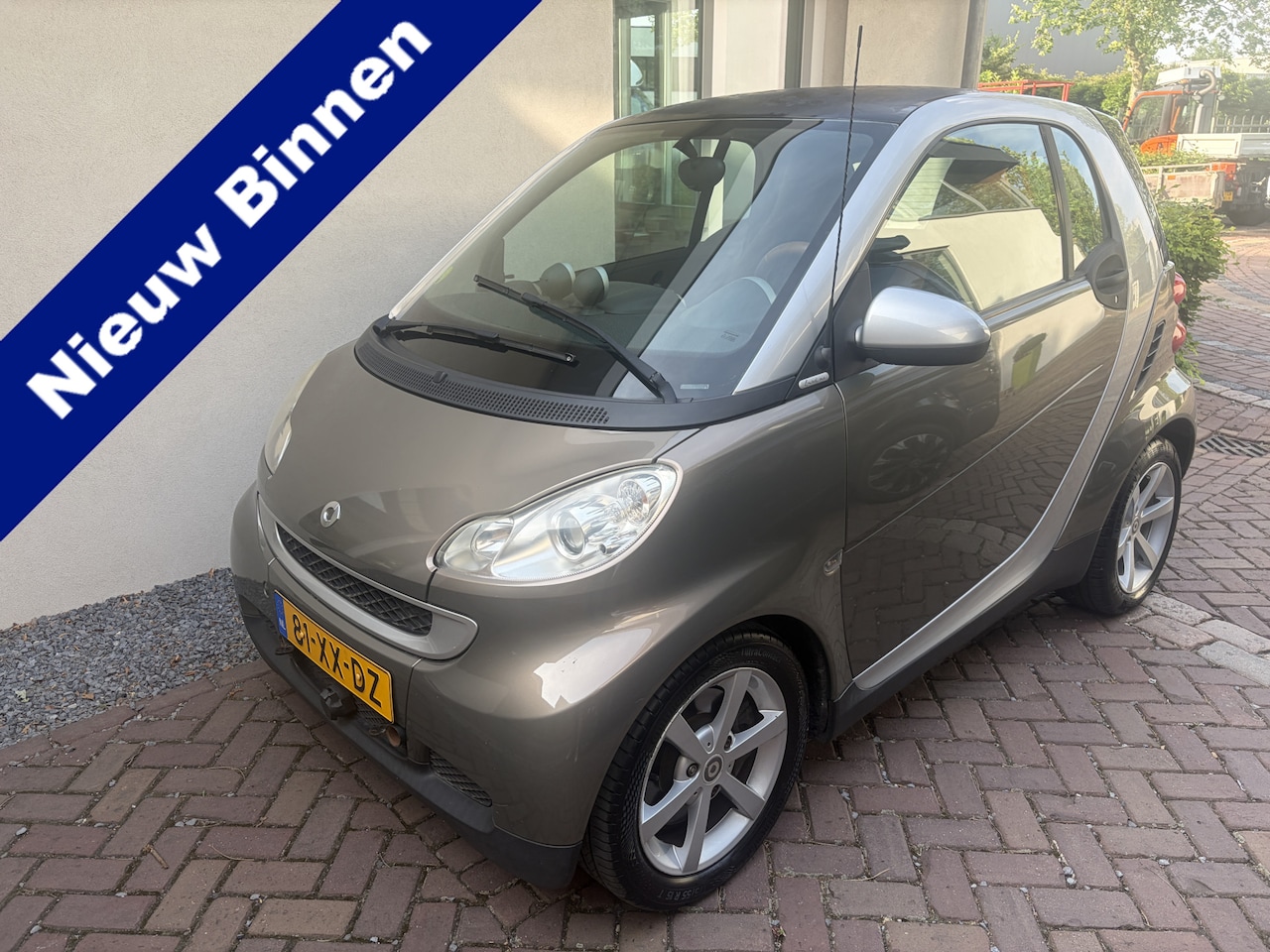 Smart Fortwo coupé - 1.0 Passion Aut Leder + triangel voor achter de camper zonder aanhangwagen - AutoWereld.nl