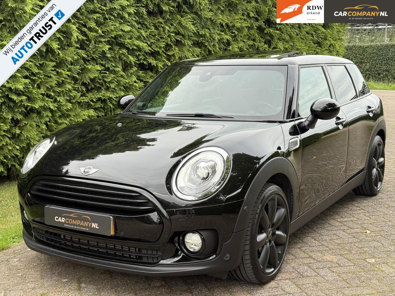 MINI Clubman - Cooper| AUT|Black- on- black|Pano dak|H/K Audio - AutoWereld.nl