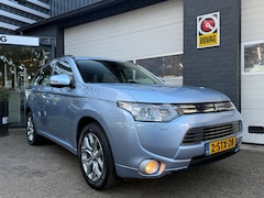 Mitsubishi Outlander - 2.0 PHEV Instyle+