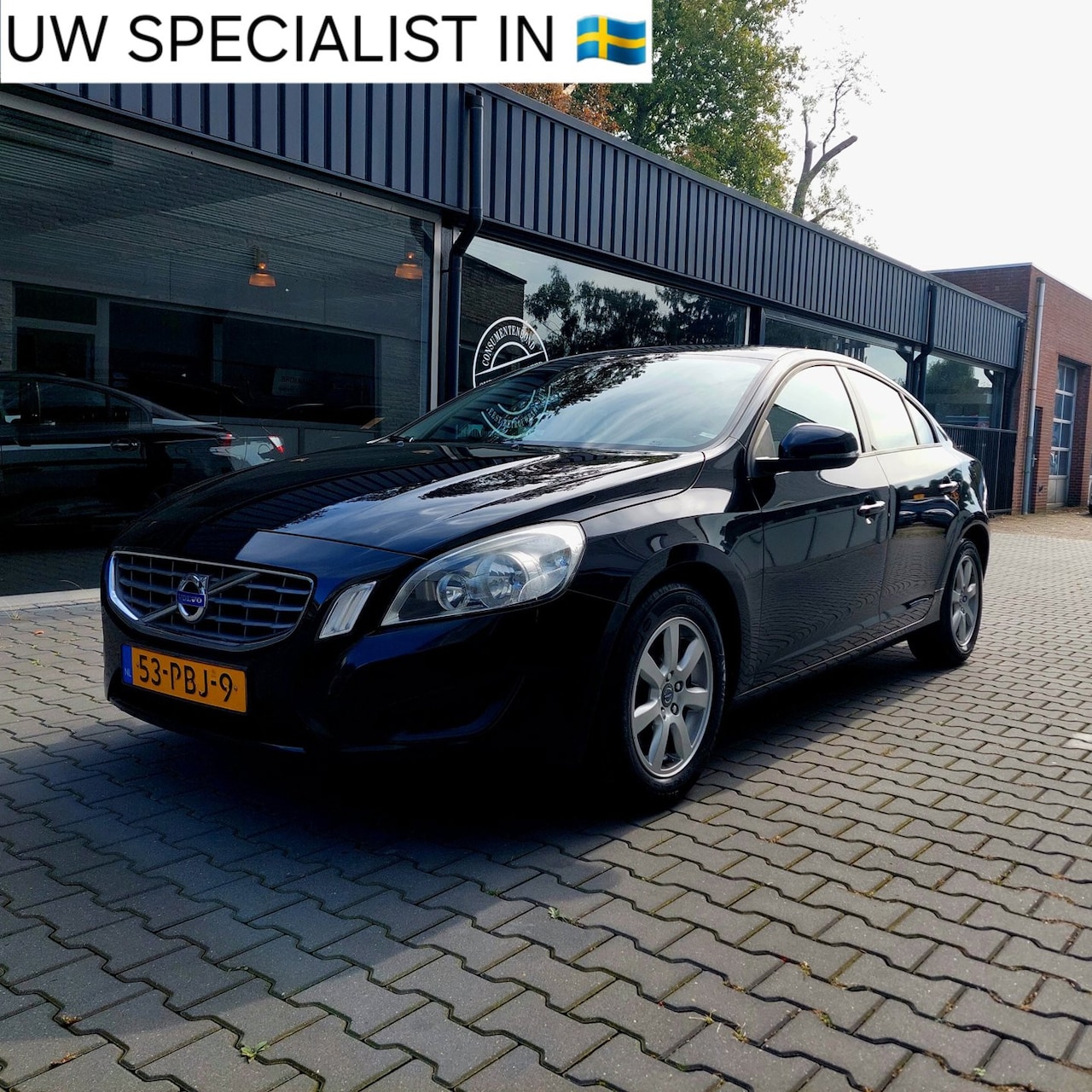 Volvo S60 - 1.6 T3 Kinetic 13 jaar dezelfde eigenaar Navi Telefoon Clima PDC Trekhaak PDC 16 inch Orig - AutoWereld.nl