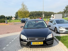 Ford Focus - 1.4-16V Ambiente