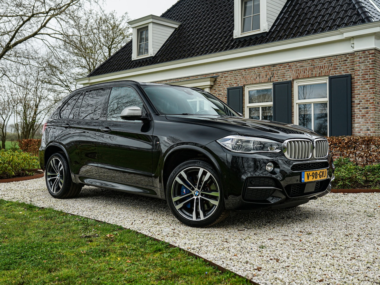 BMW X5 - M50D 381pk I Grijs kenteken l Marge l HUD l Pano l H&K l Camera l LED l Keyless - AutoWereld.nl