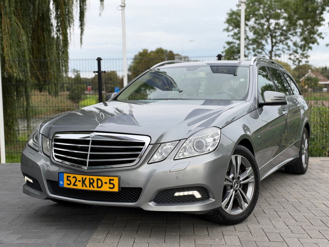 Mercedes-Benz E-klasse Estate - 350 CGI Avantgarde AUT / CLIMA / CRUISE / PDC / LEDER / TREKHAAK - AutoWereld.nl