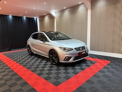 SEAT Ibiza - 1.5 TSI FR Business Black Line Face lift Pano Camera Alcantara///