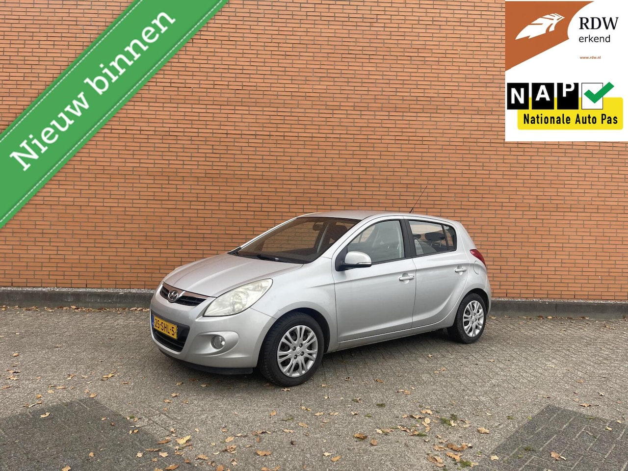 Hyundai i20 - 1.2i i-Motion 49DKM | NAP | UNIEK | AIRCO | APK - AutoWereld.nl