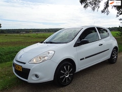 Renault Clio - 1.2-16V Special Line